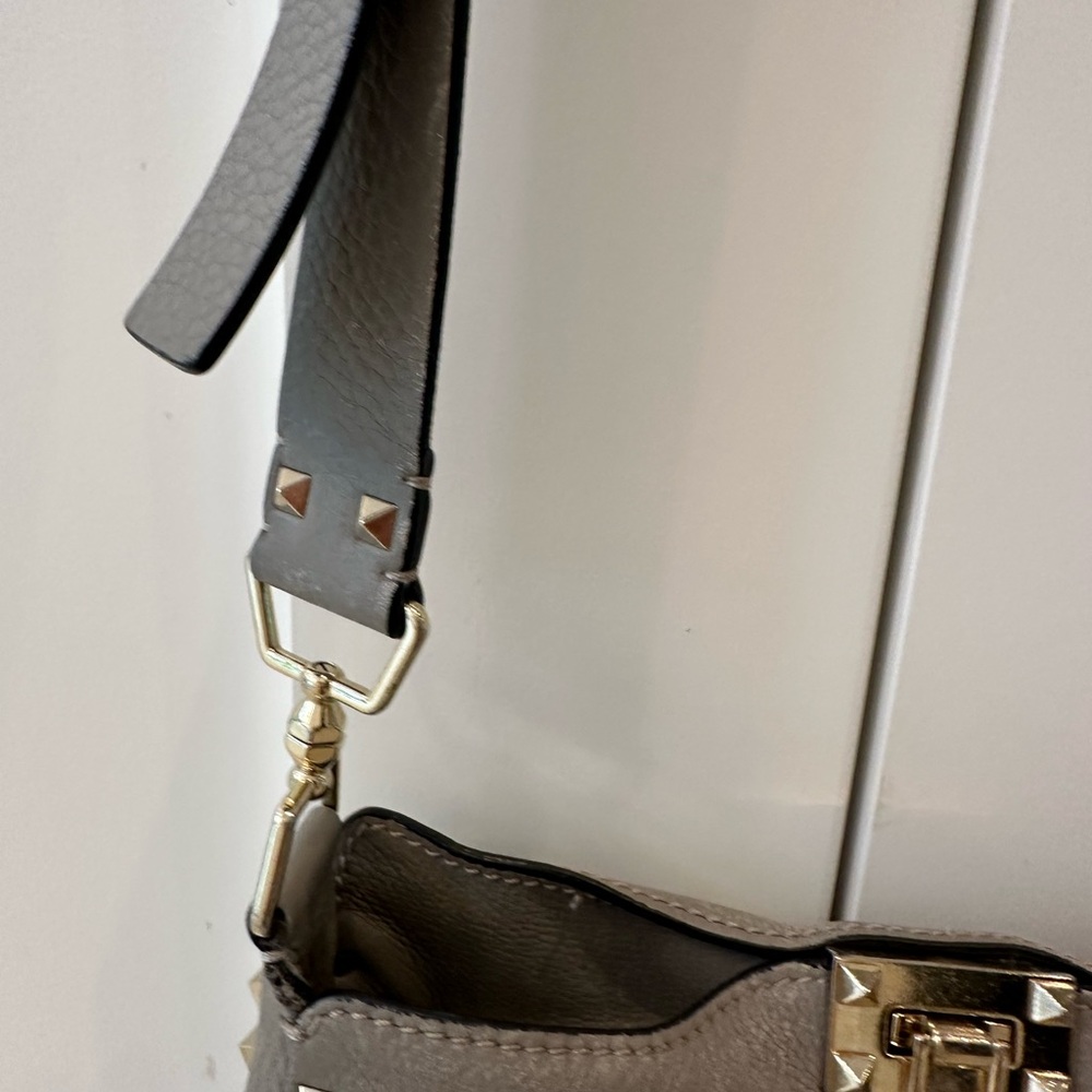 Valentino Gray Crossbody Bag with Studded Detailing - Picture 8 of 10